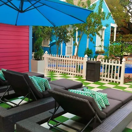 5 Bedroom - Sleeps 8! Steps From Bourbon Street! New Orleans Exterior photo
