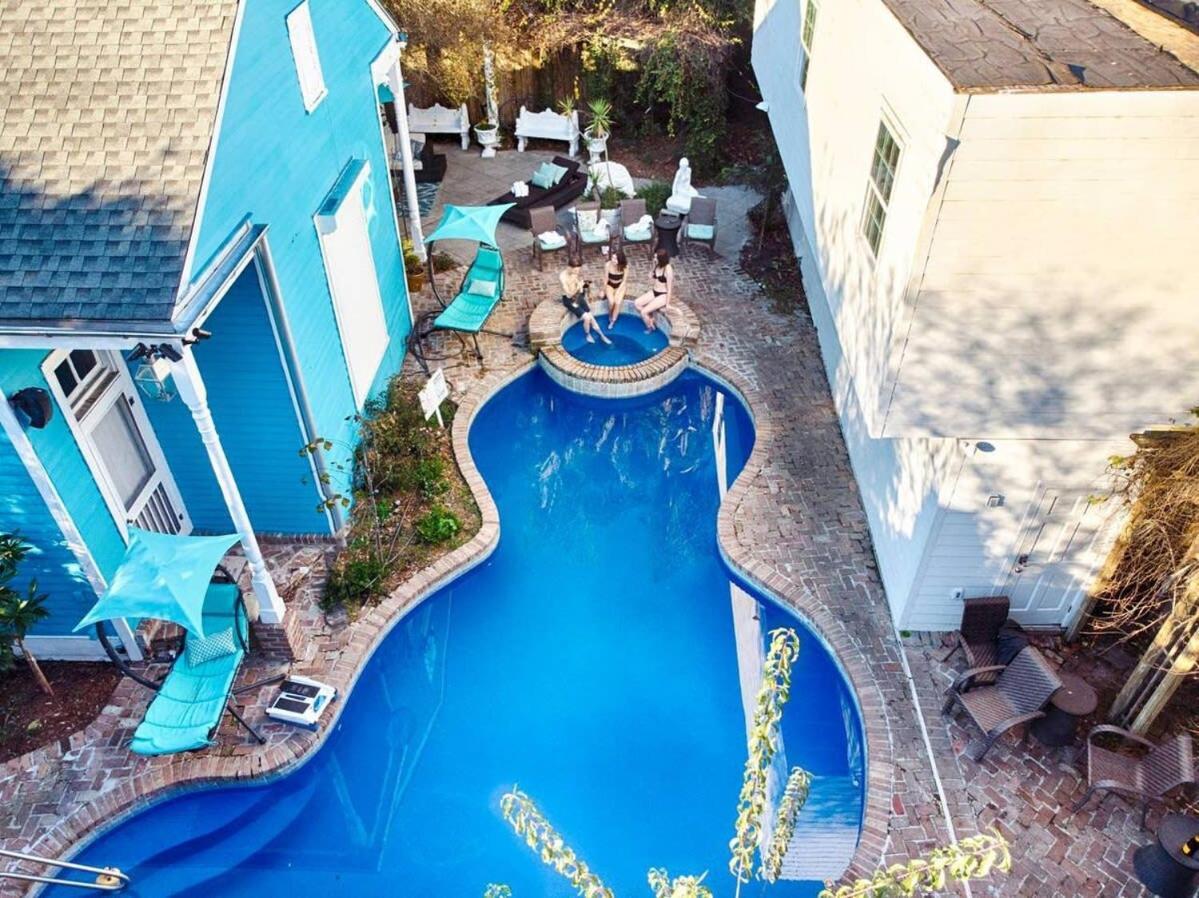 5 Bedroom - Sleeps 8! Steps From Bourbon Street! * Nueva Orleans
